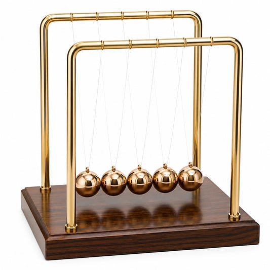 Pendule de Newton dorée à cinq boules, dorée et marron