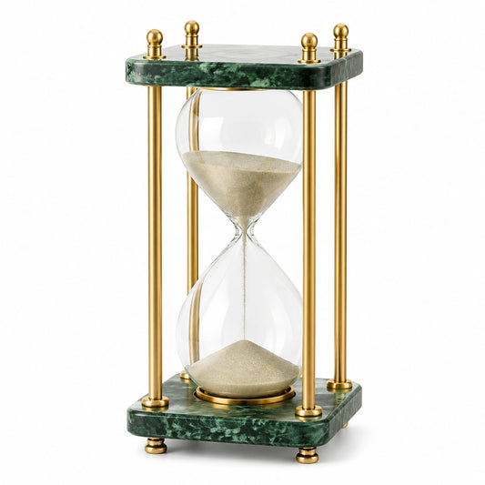 Sablier décoratif vert et doré avec sable beige